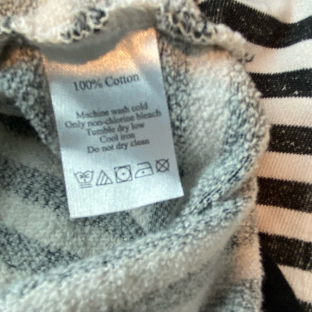 Duffield Lane Quarter Zip - Picture 10 of 10